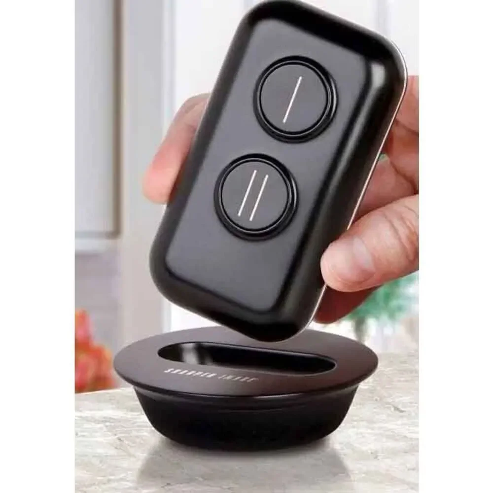 NEW Sharper Image Portable Electronic Key Finder Two (2) Fobs 45' Range Wireless